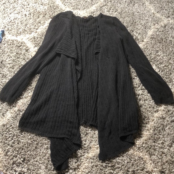 Sweaters - 💖Dana Buchanan Black Cardigan